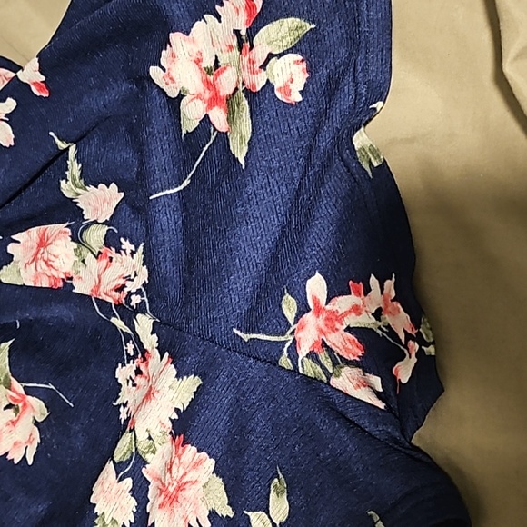 Jumpsuit - Picture 6 of 7